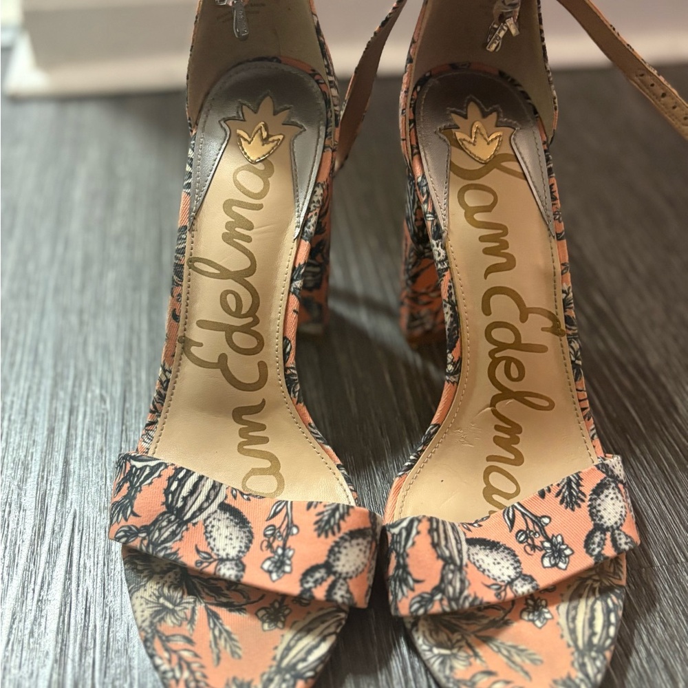 Sam Edelman Pink and Black Peep-Toe Heels